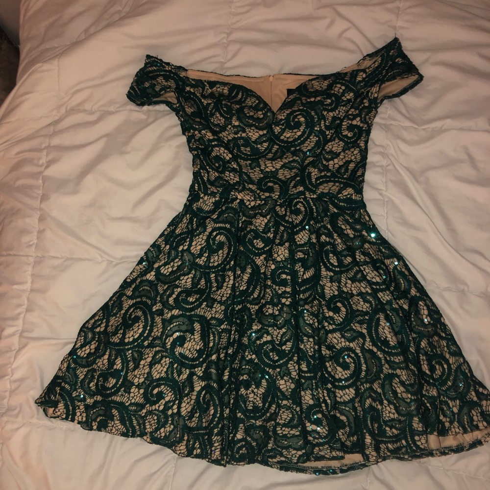 Emerald Green Off-Shoulder Homecoming Dress